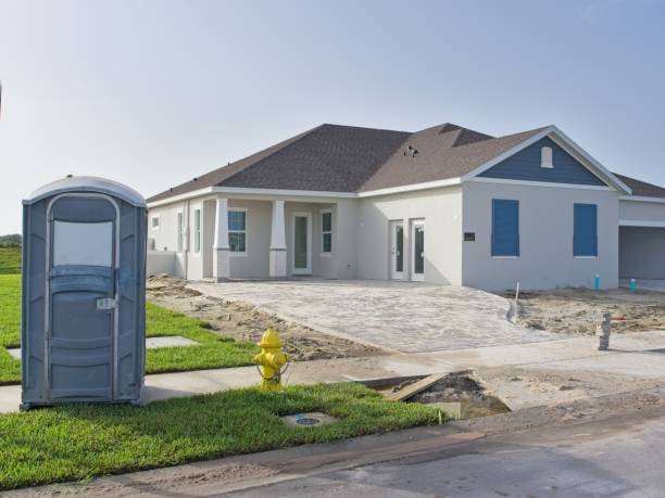Best Luxury portable toilet rental  in Lynwood, CA